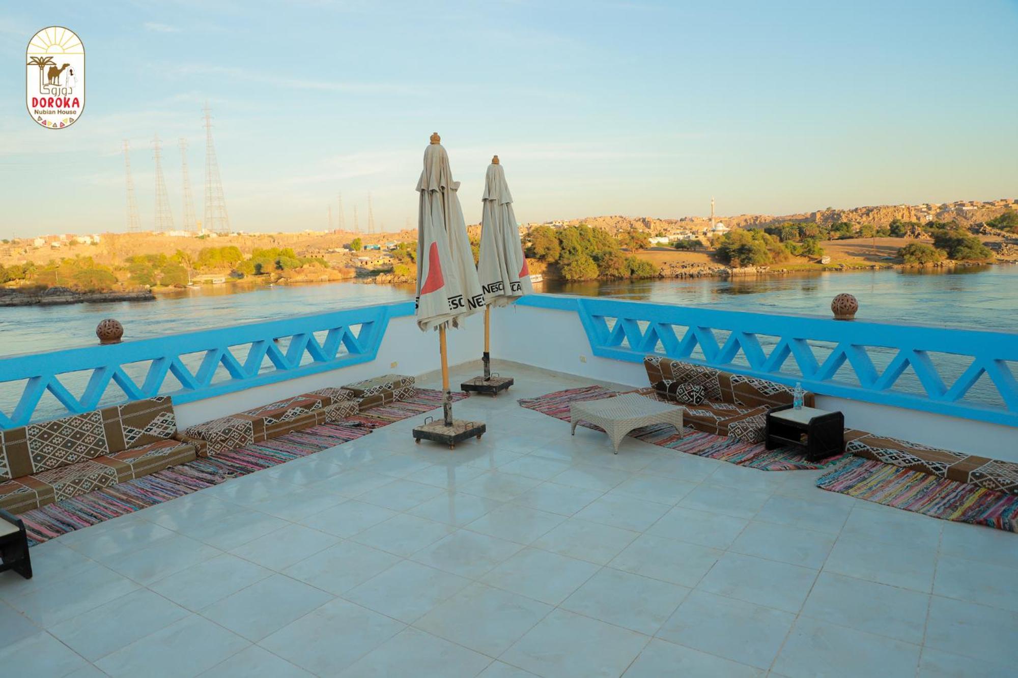 Doroka Nubian House Hostel Aswan Bagian luar foto