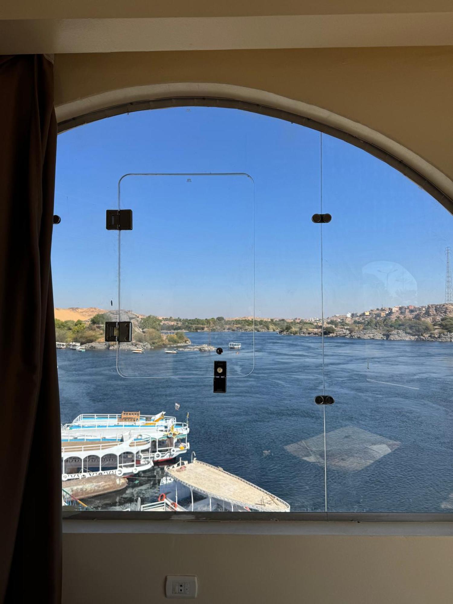 Doroka Nubian House Hostel Aswan Bagian luar foto