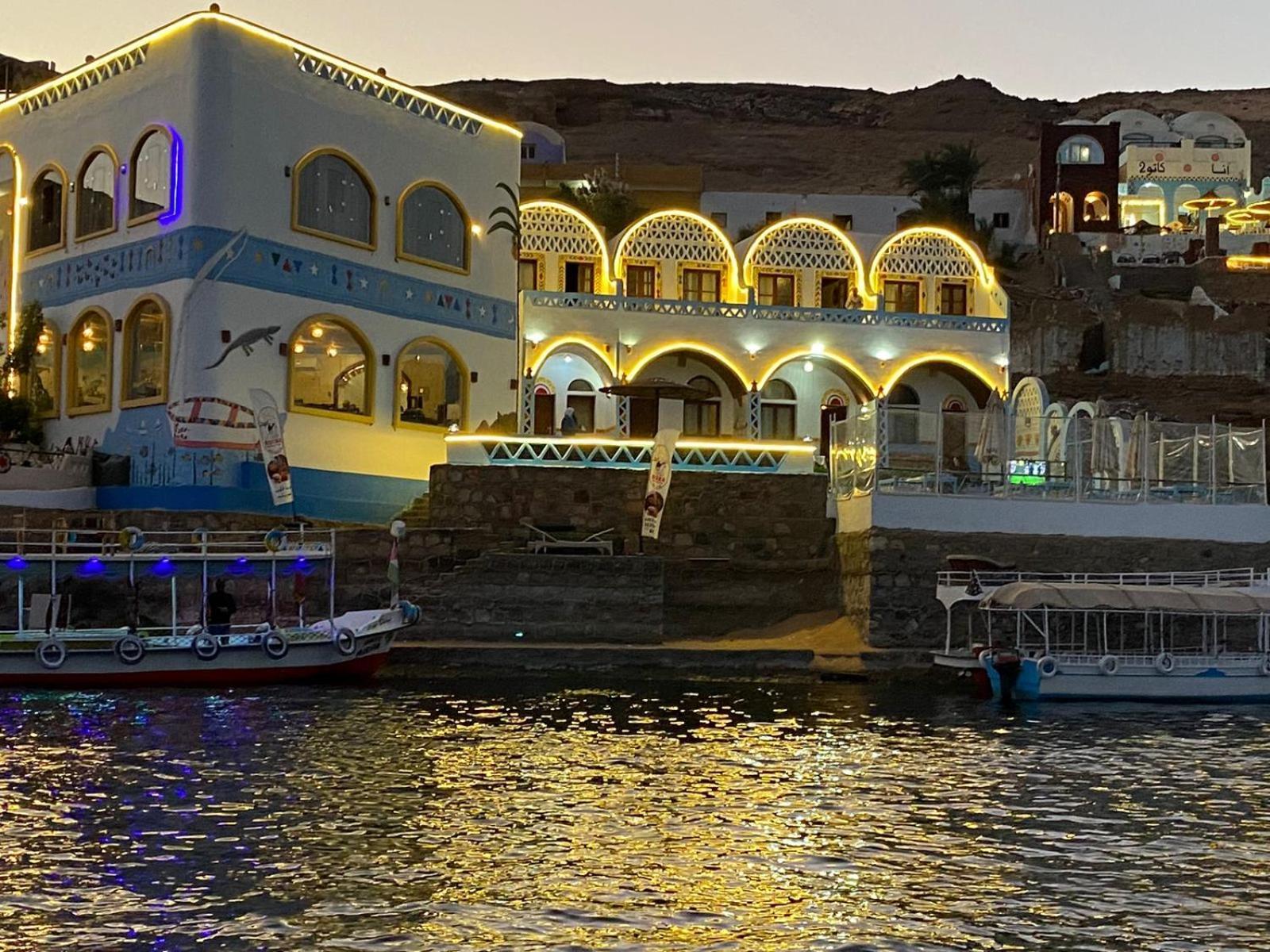 Doroka Nubian House Hostel Aswan Bagian luar foto